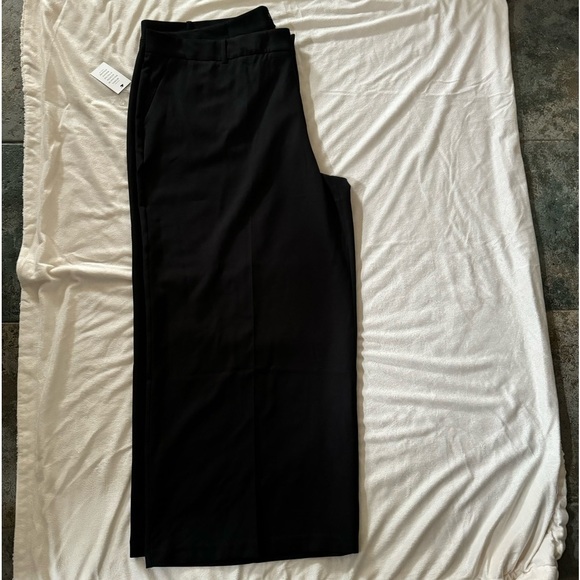 Eloquii Elements Wide Leg Trousers in Black Onyx - Picture 8 of 9